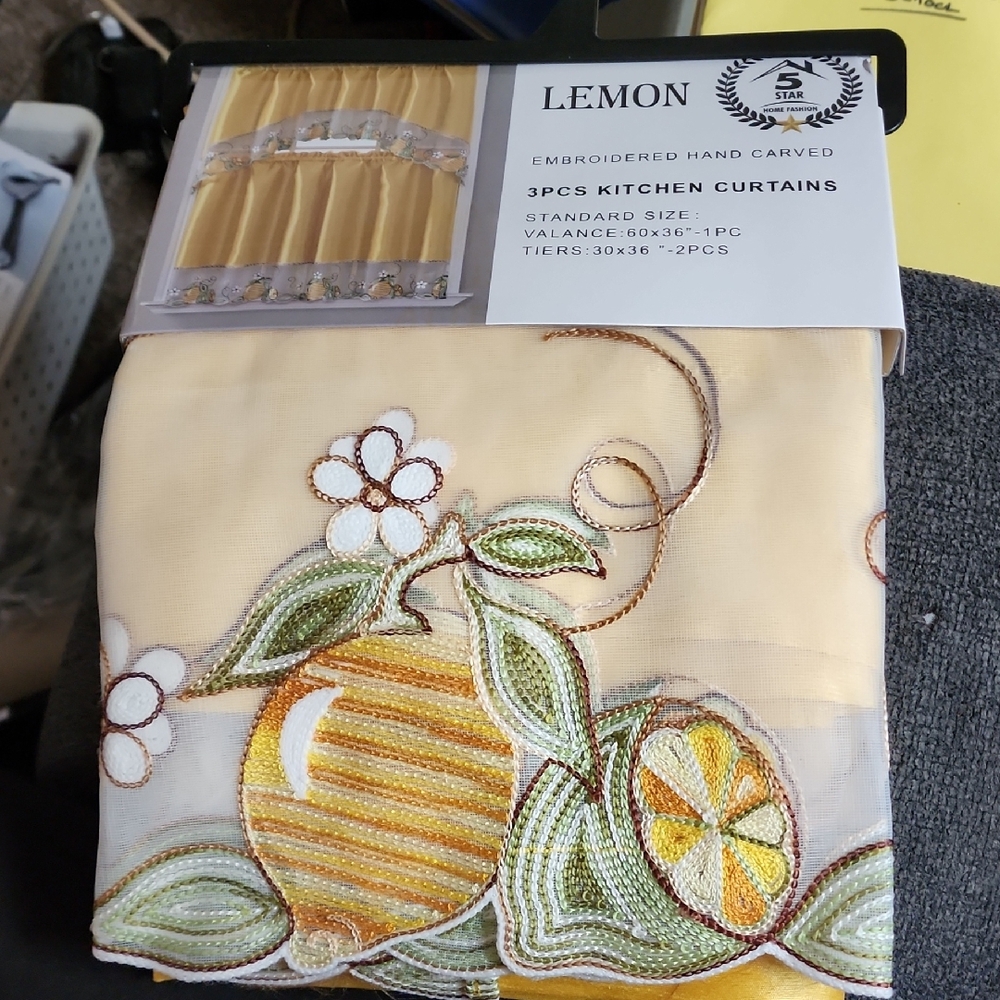 Lemon Hand-Carved Embroidered Curtains - Yellow and Green